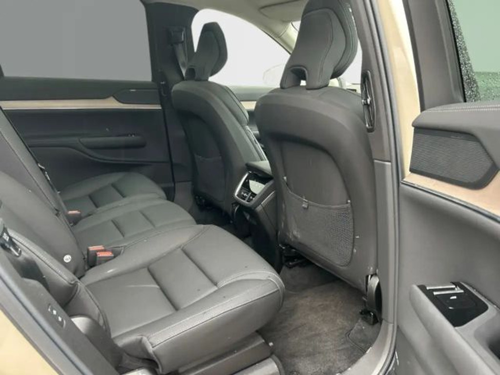 Volvo EX90