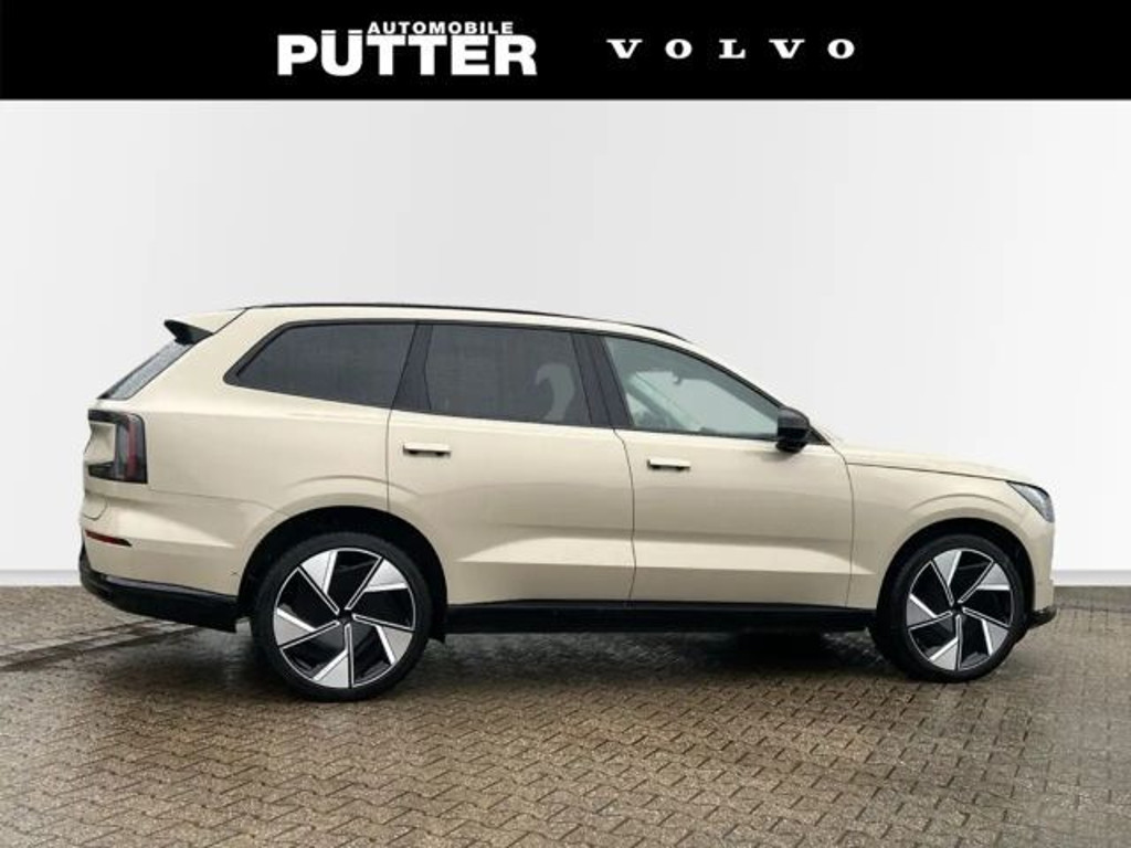 Volvo EX90
