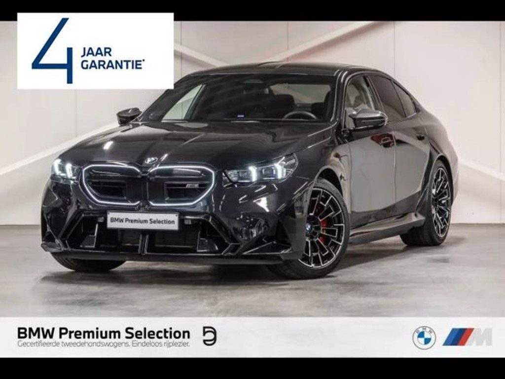 BMW M5 Sedan