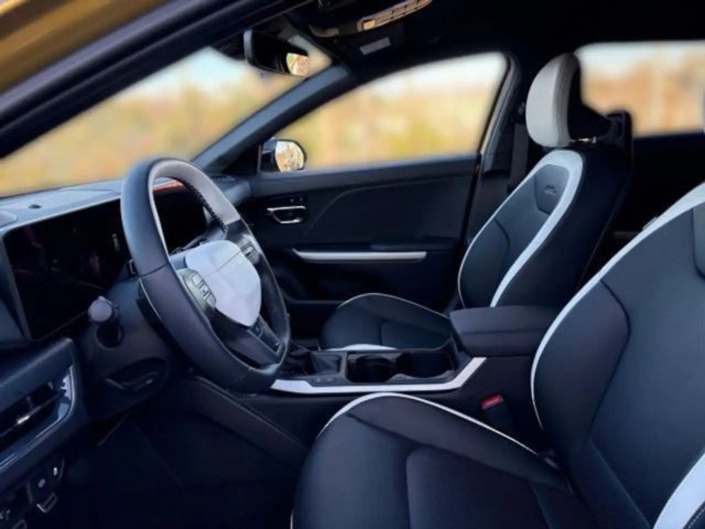 Kia K4