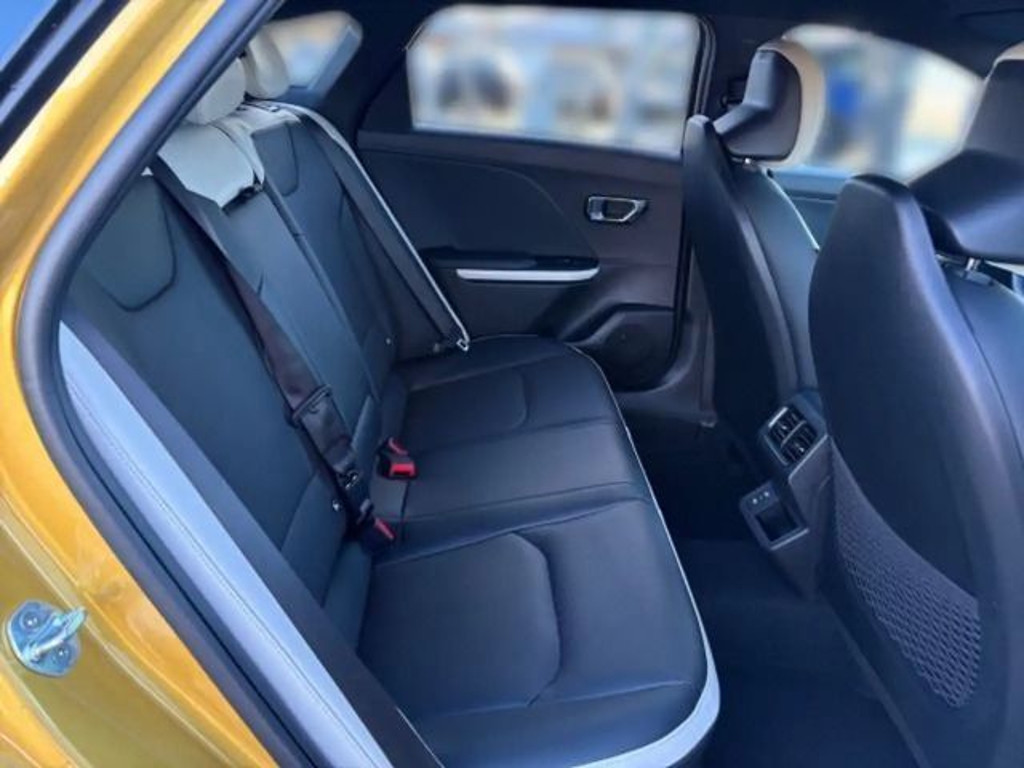 Kia K4