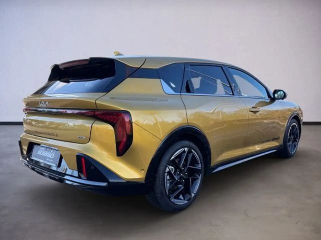 Kia K4