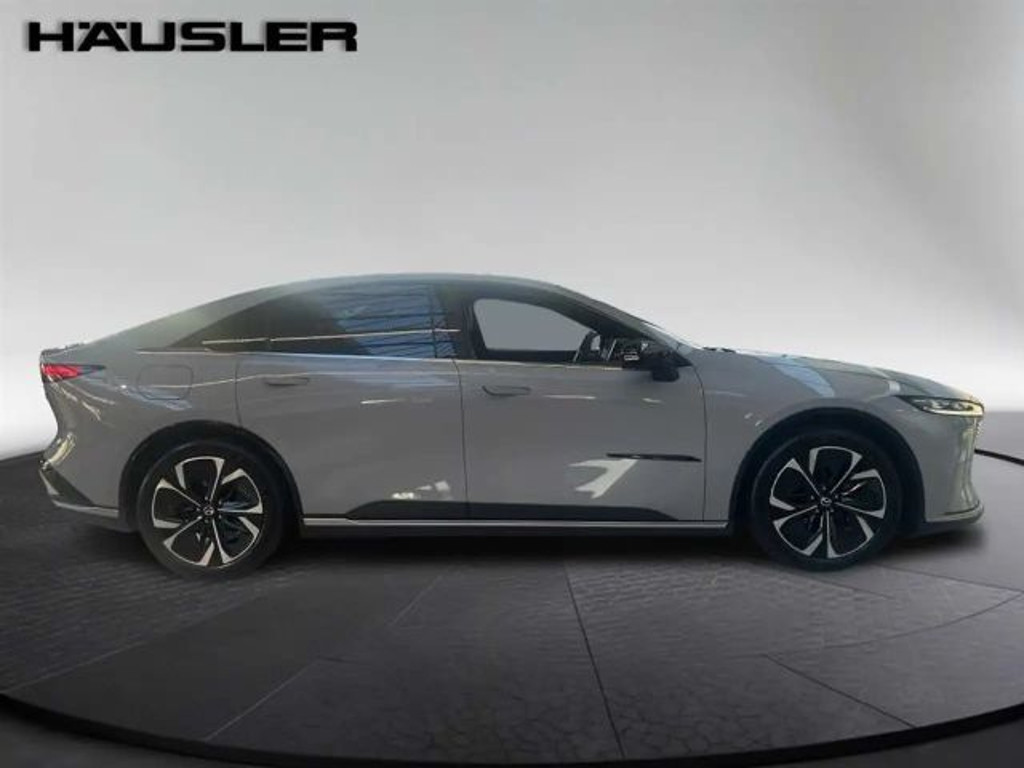 Mazda 6e