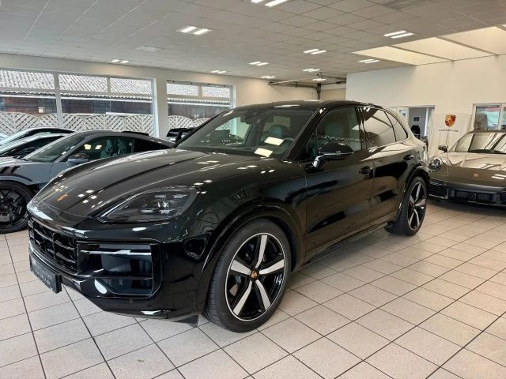 Porsche Cayenne SportDesign/Luftfederung/ACC/HUD/22Zoll