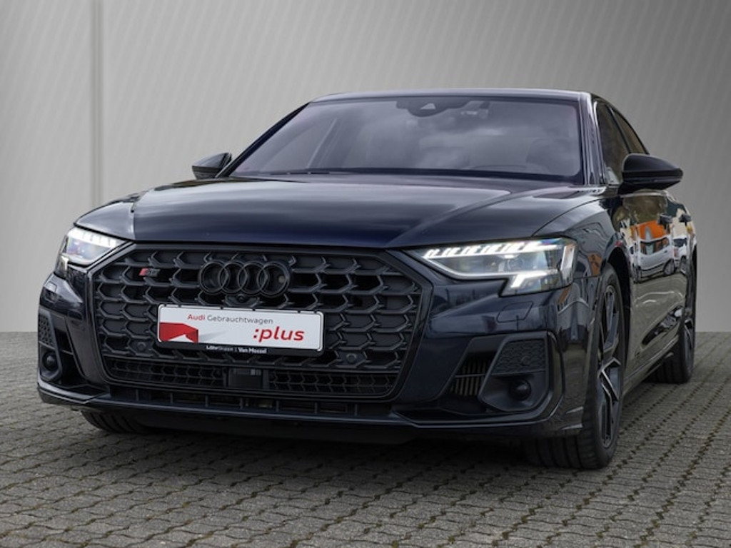 Audi S8