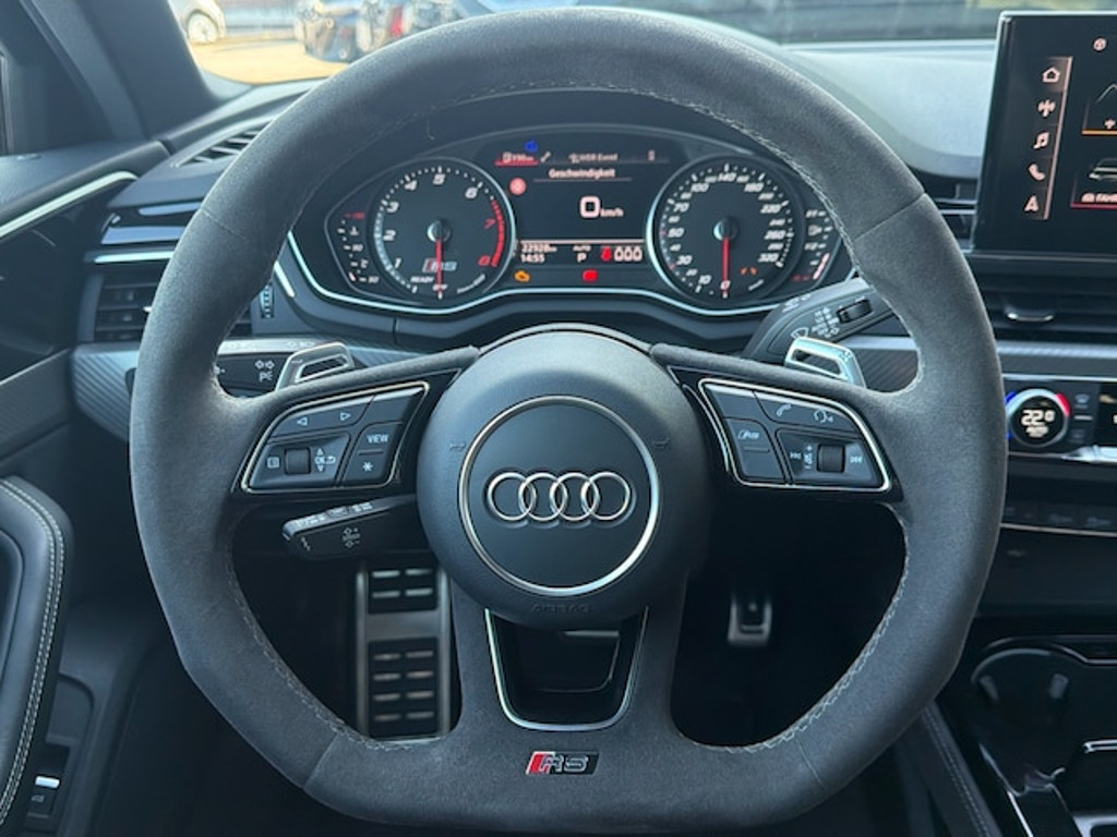 Audi RS4