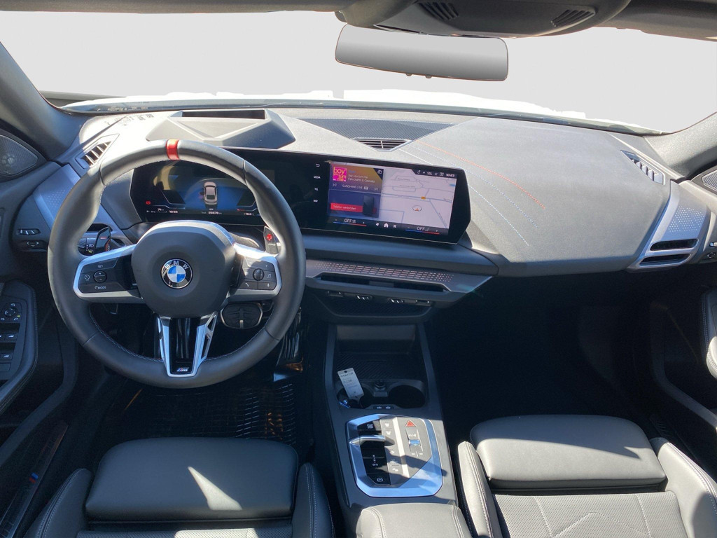 BMW M235