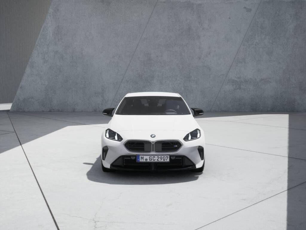 BMW M235