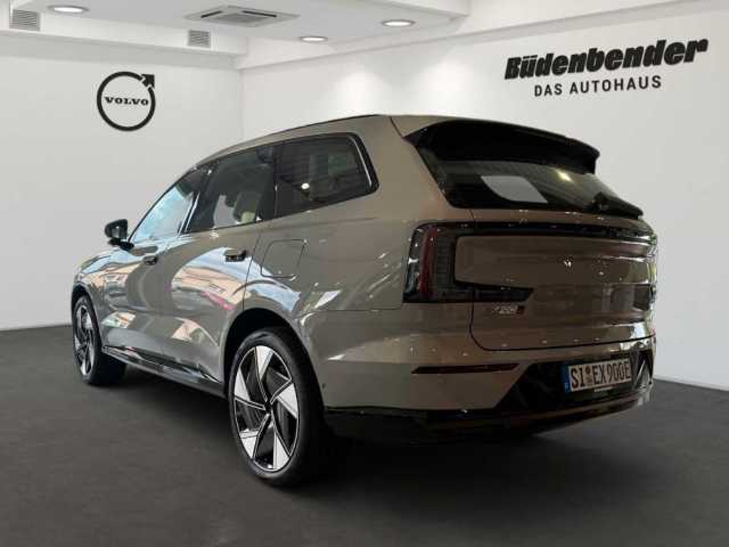 Volvo EX90