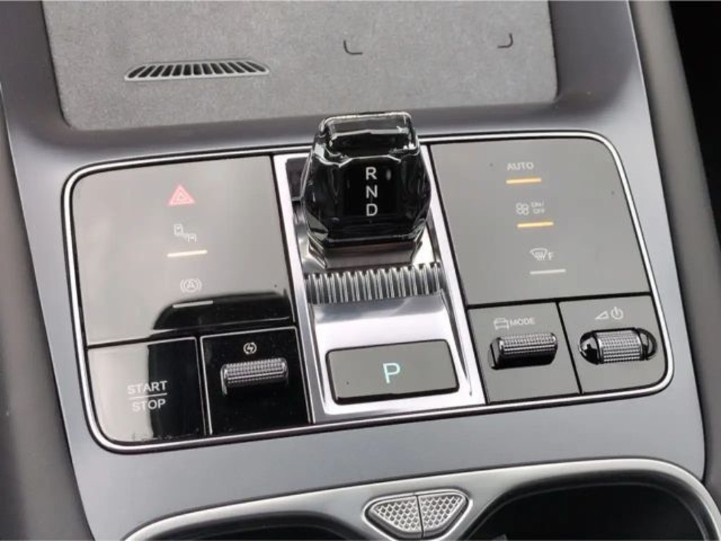BYD Sealion 7