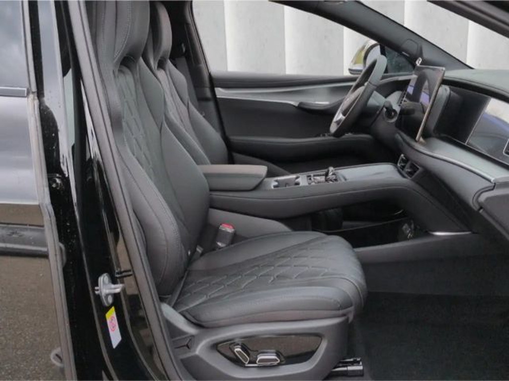 BYD Sealion 7
