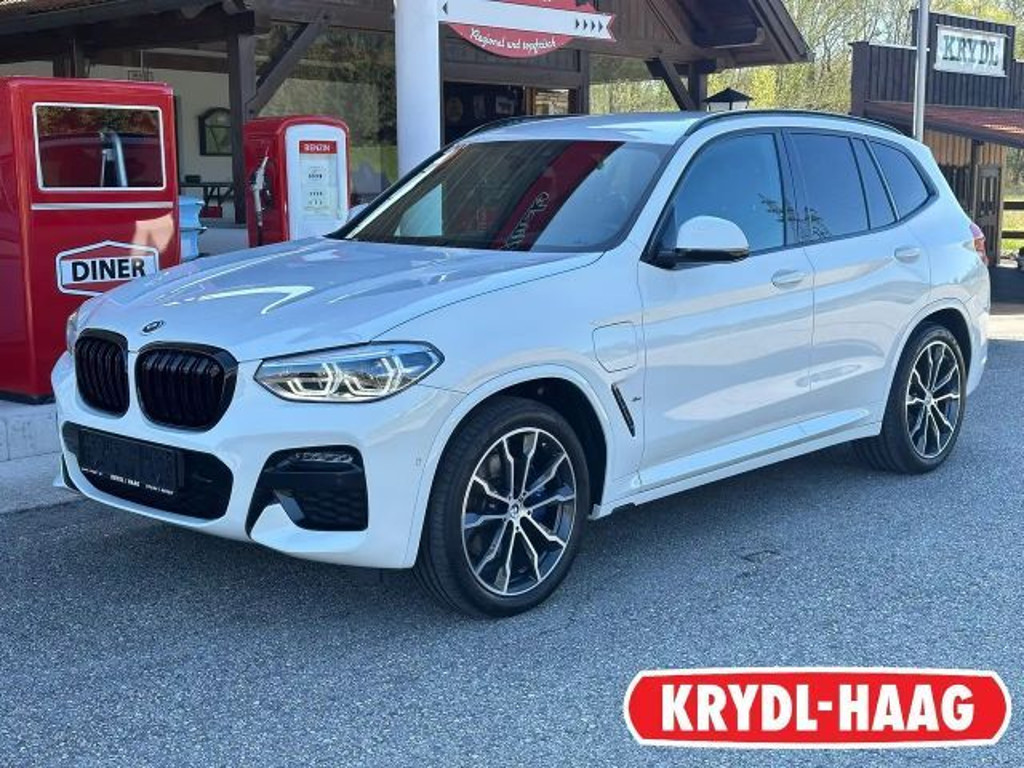 BMW X3 xDrive30e