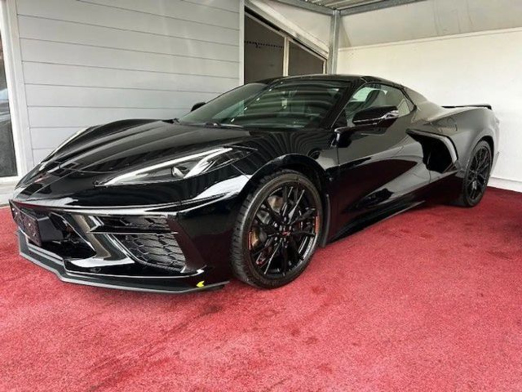Corvette C8