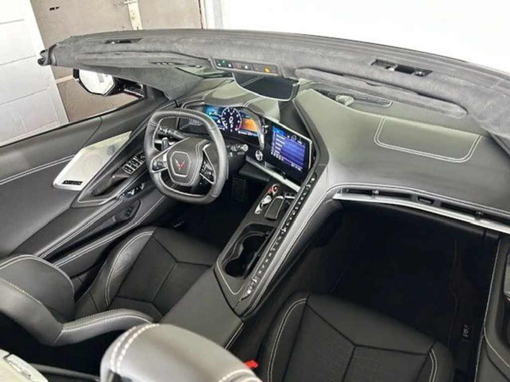 Corvette C8