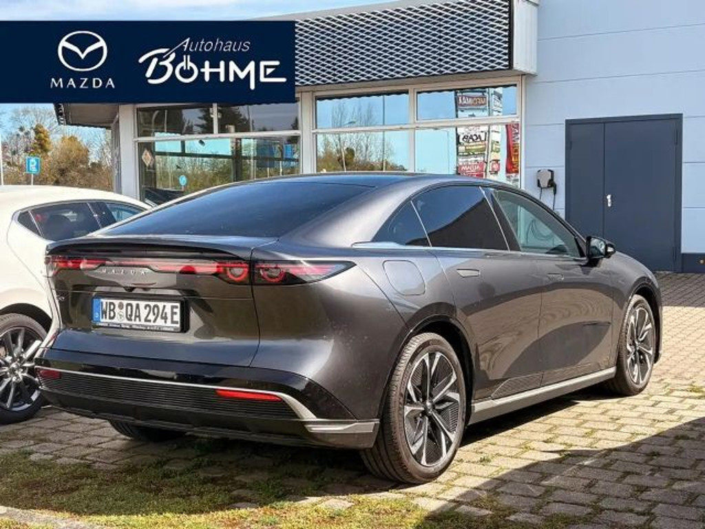 Mazda 6e