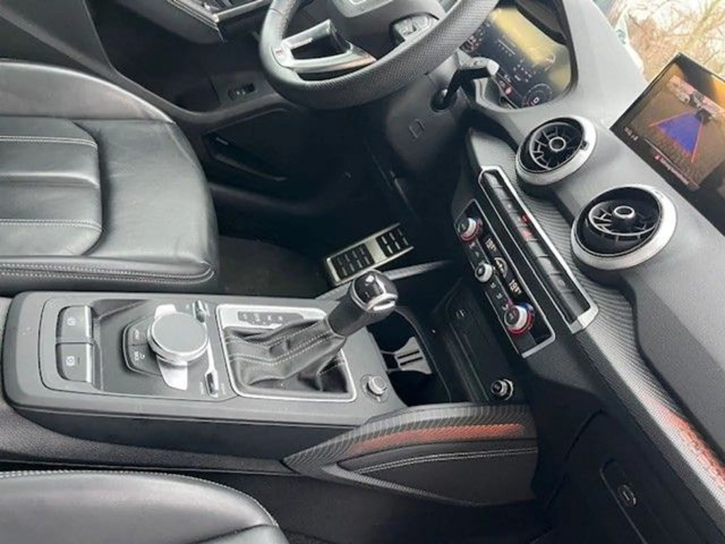 Audi SQ2