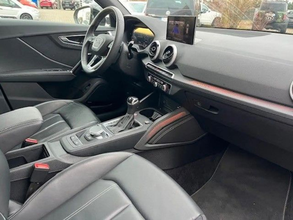 Audi SQ2