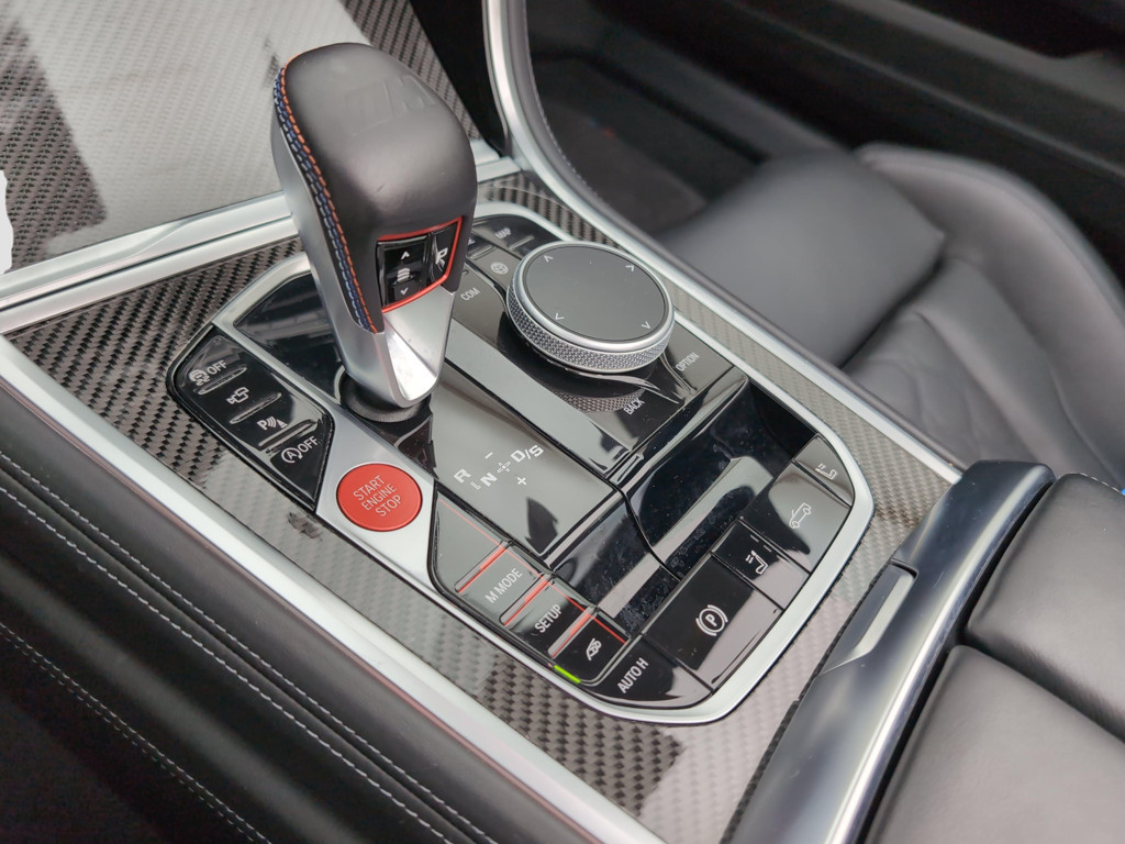BMW M8