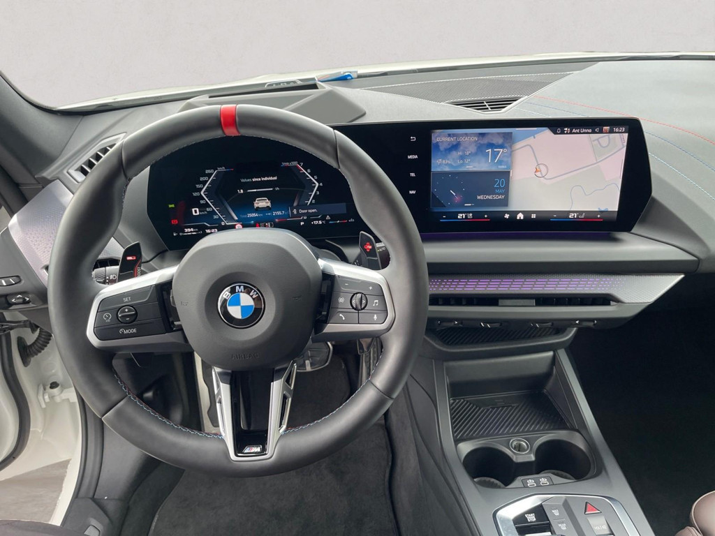 BMW M235