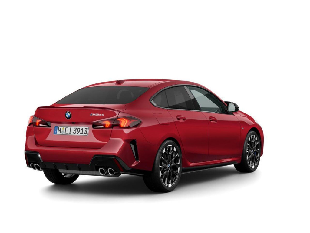 BMW M235