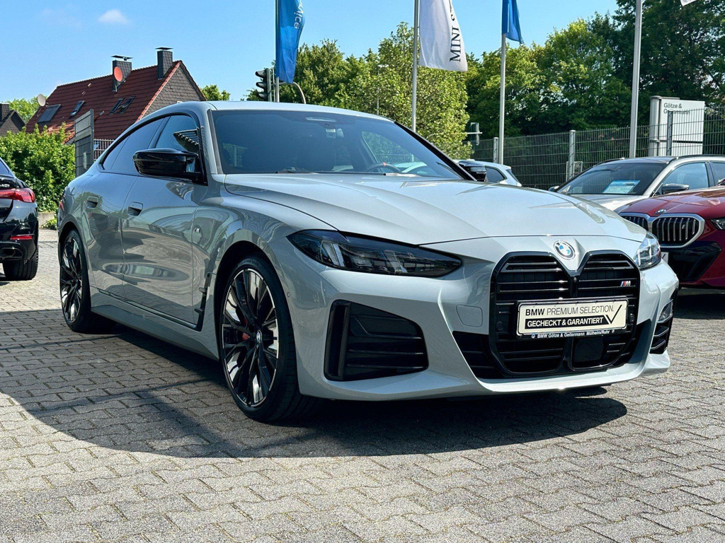 BMW M440