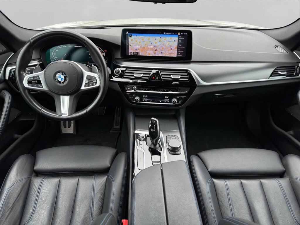 BMW M550