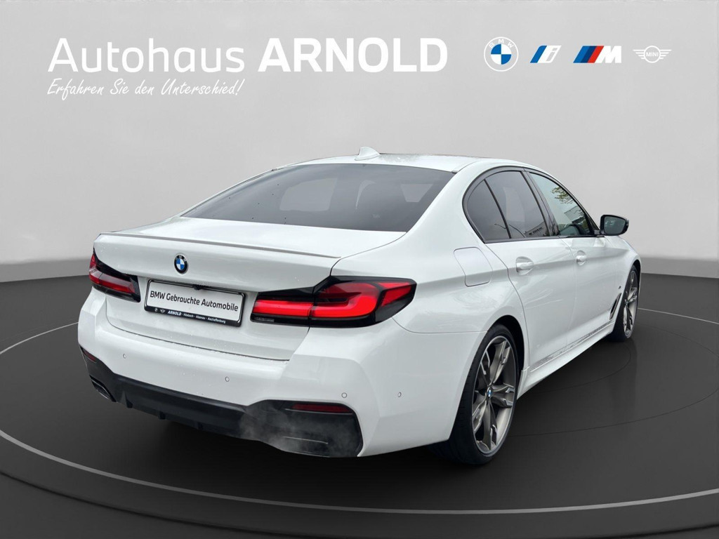 BMW M550