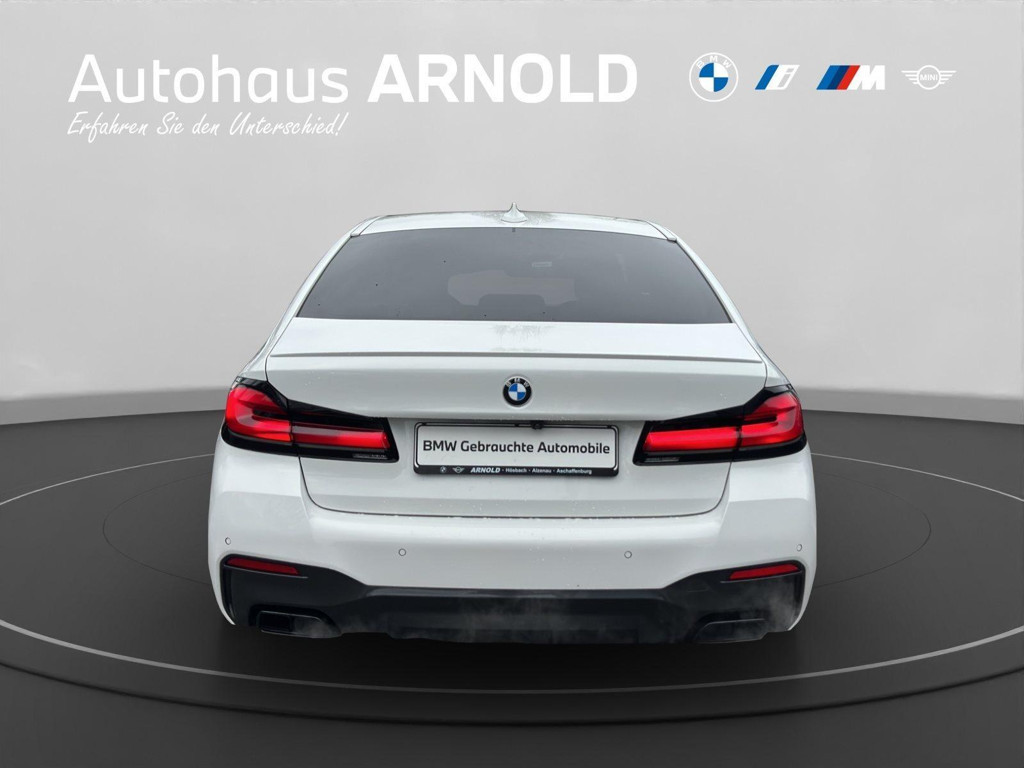 BMW M550