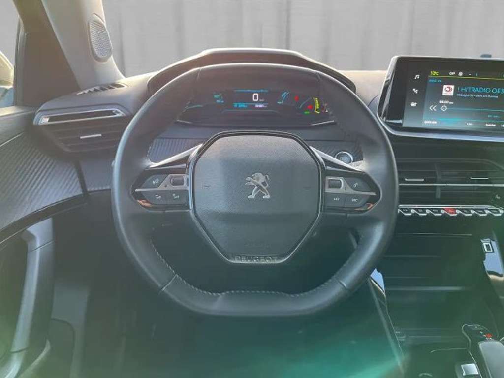 Peugeot e-2008