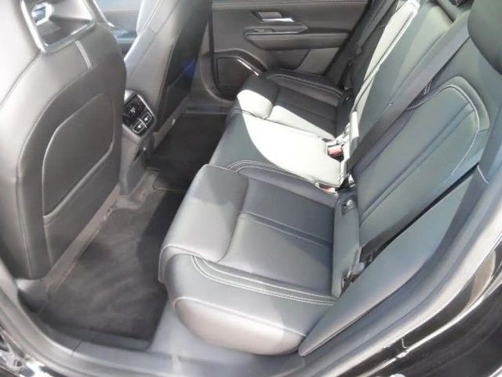 Mazda 6e