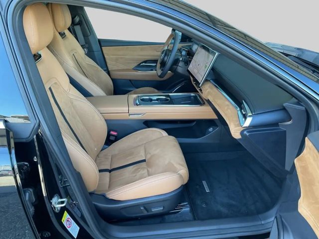 Mazda 6e