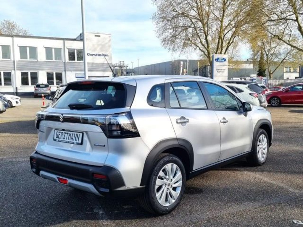 Suzuki S-Cross
