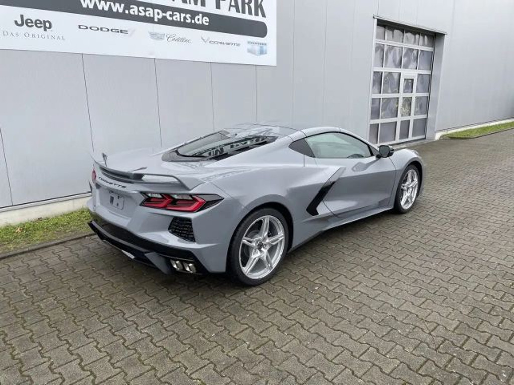 Corvette C8