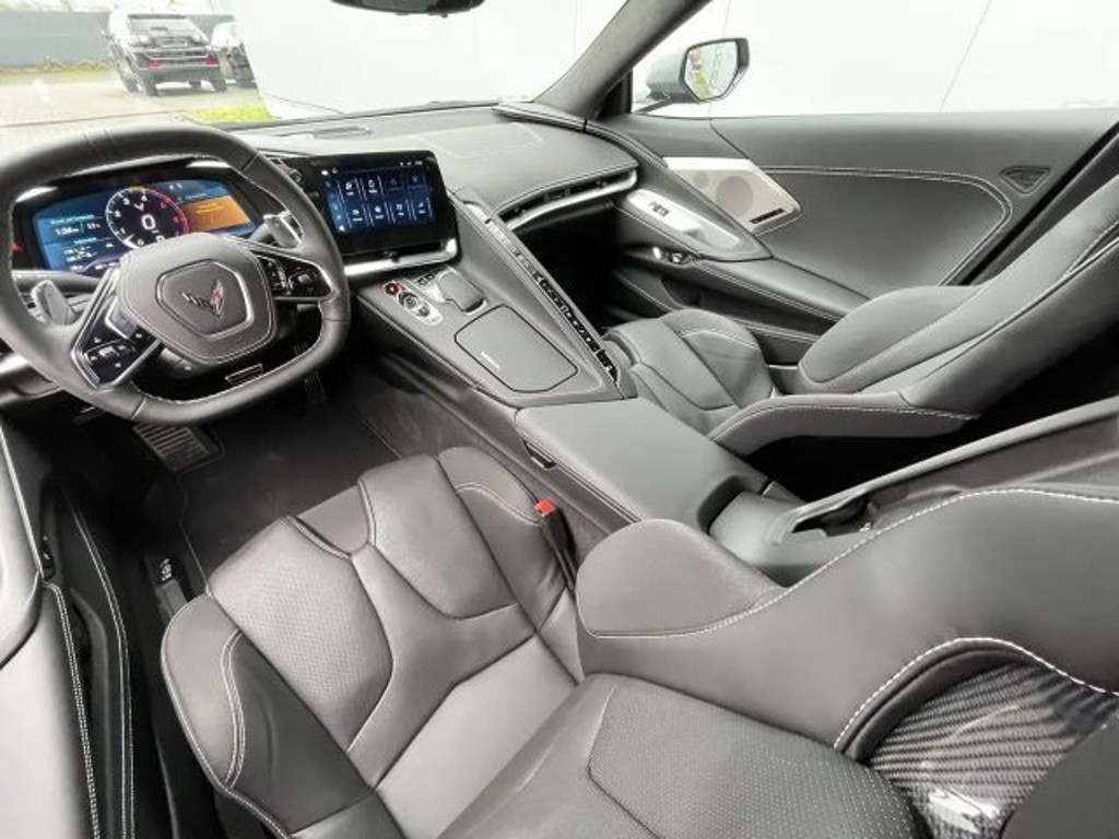 Corvette C8