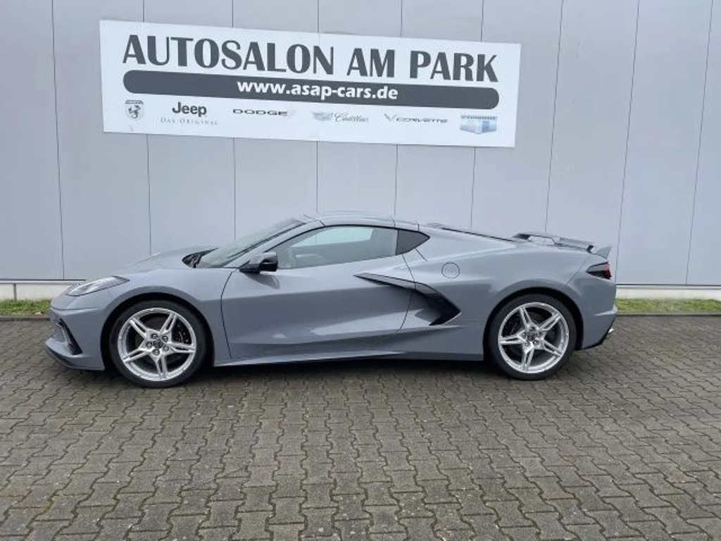 Corvette C8