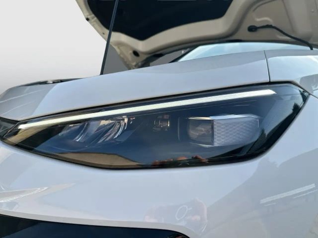 Volkswagen T-Roc DSG R-Line 1.5 eTSI