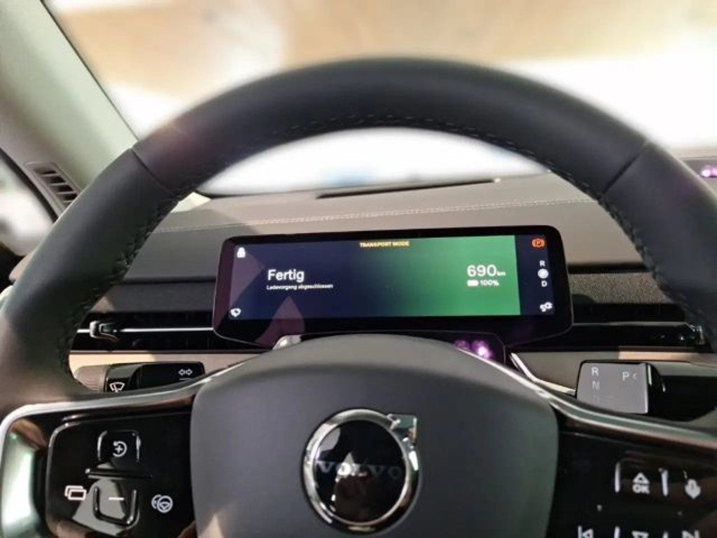 Volvo EX90