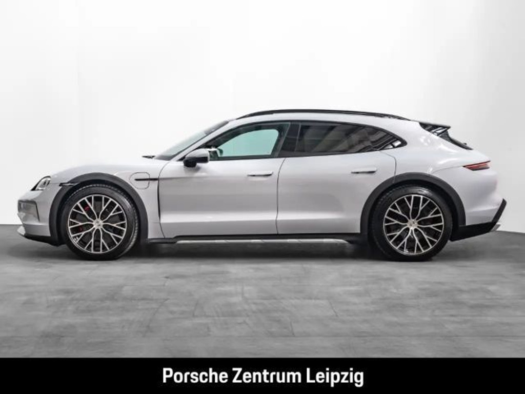 Porsche Taycan 4S Cross Turismo