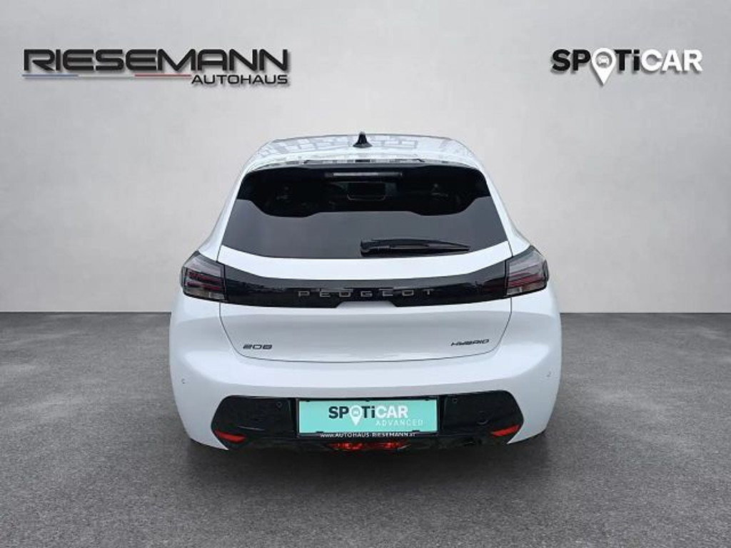 Peugeot e-208