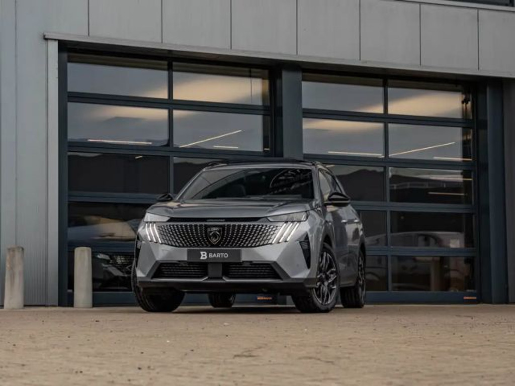 Peugeot 5008 MHEV 136 PK | 7-zit | 360° camera | Navi | Dode...