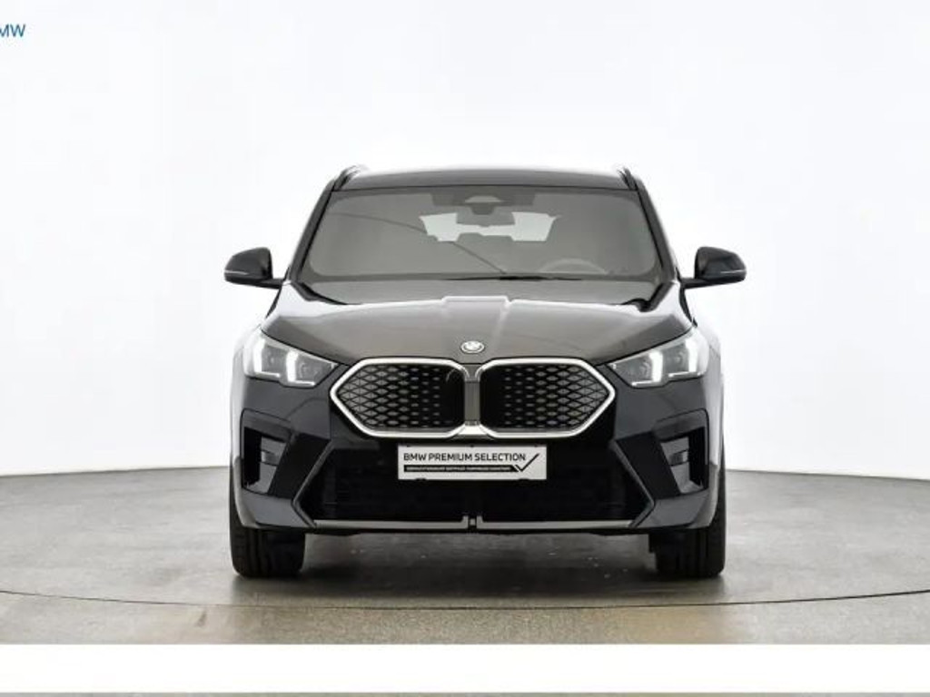 BMW iX2