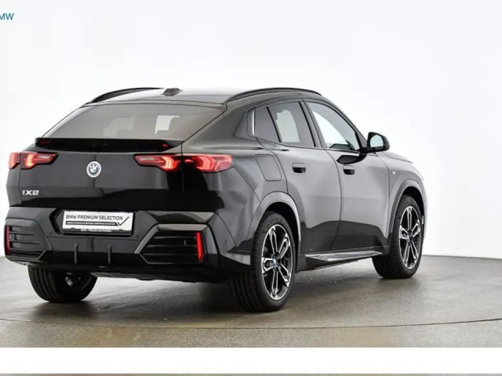 BMW iX2