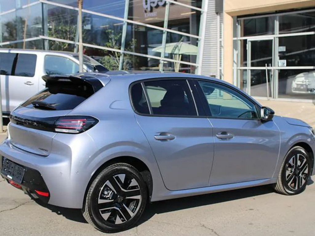 Peugeot e-208