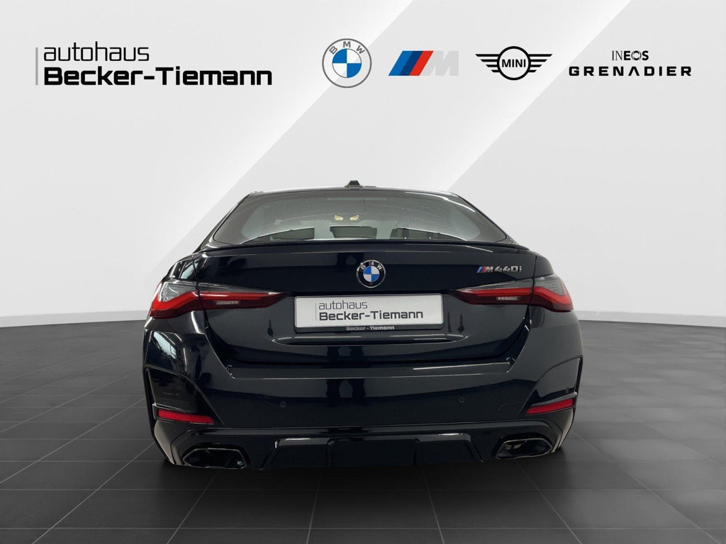 BMW M440