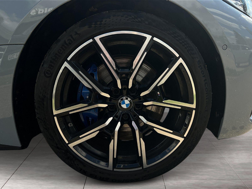 BMW M440