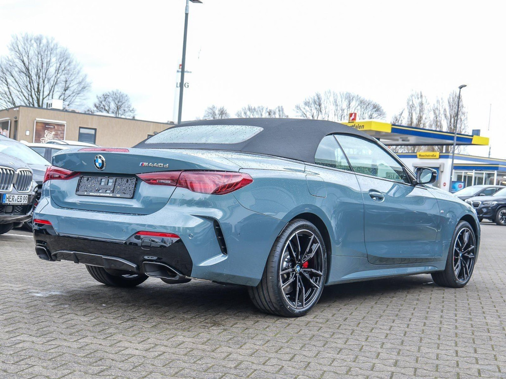 BMW M440