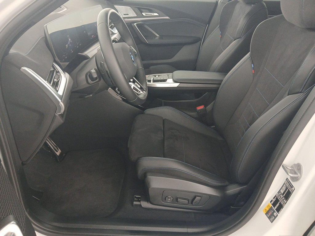 BMW iX2
