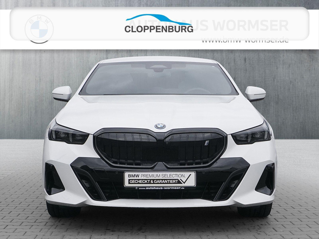 BMW i5