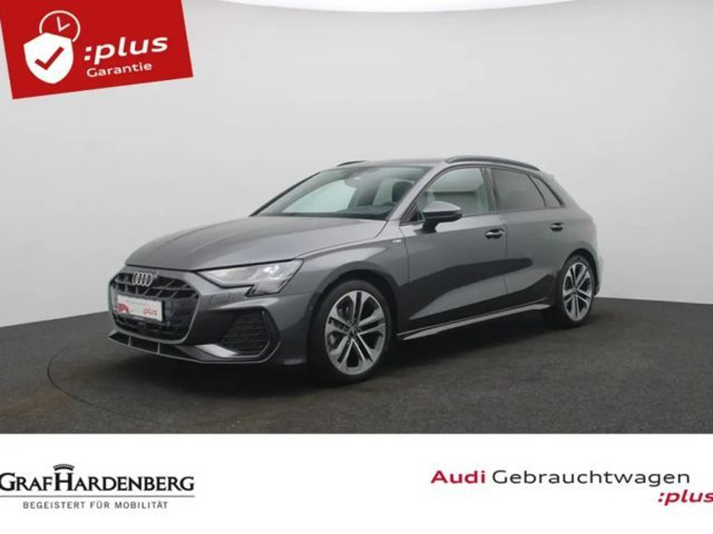 Audi A3 Sportback Sedan S-Line 35 TFSI