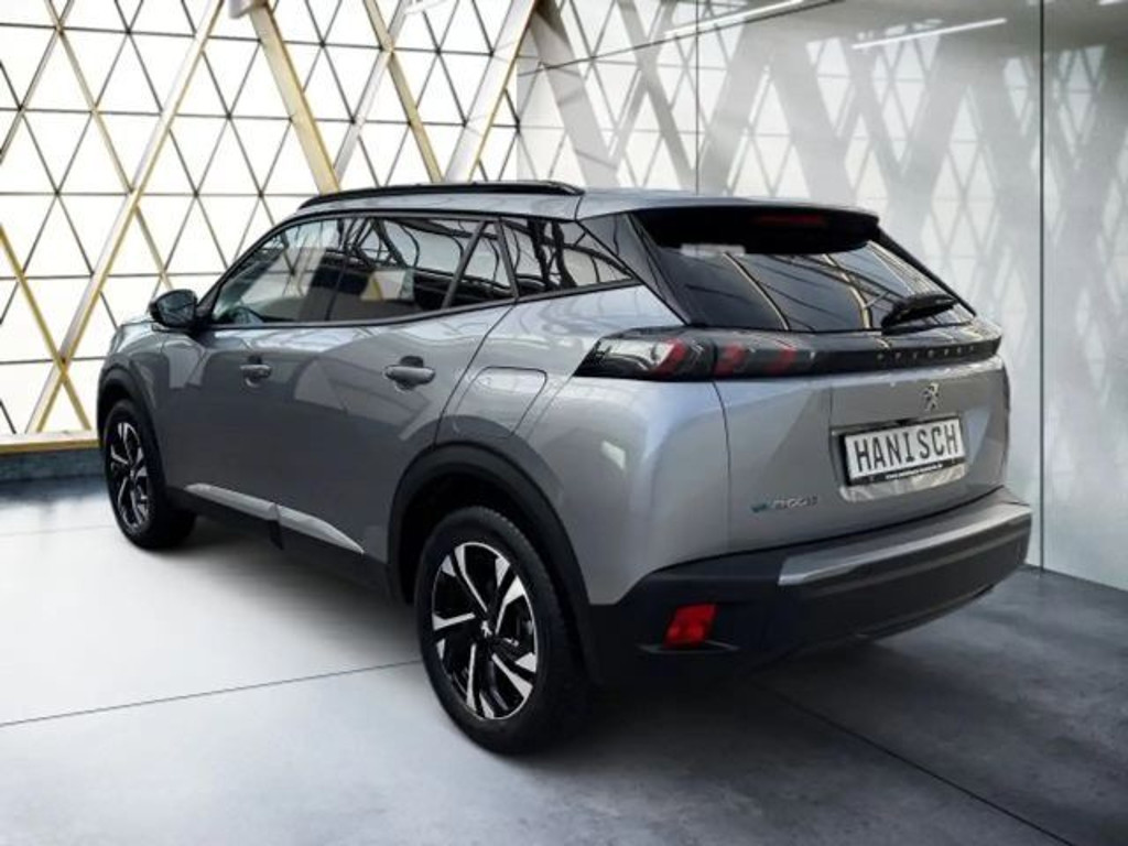 Peugeot e-2008